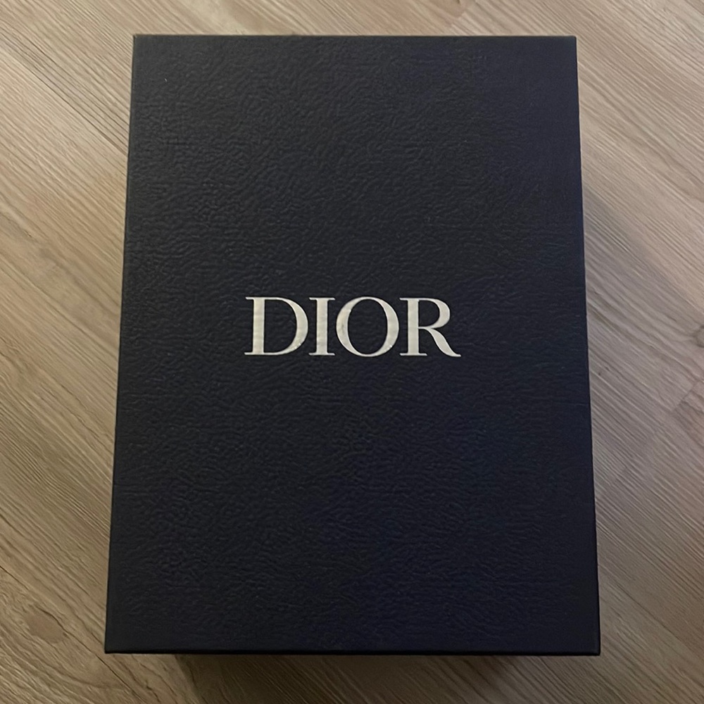 Dior b22 size 42 original price $1400 I’m accepting offers